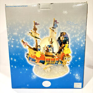 World of Disney Magical Gathering Ship A Whole New World Musical Snow Globe New
